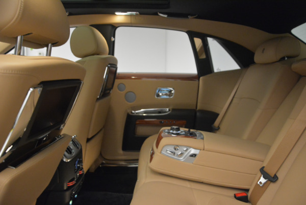 Used 2013 Rolls-Royce Ghost for sale Sold at Bugatti of Greenwich in Greenwich CT 06830 21