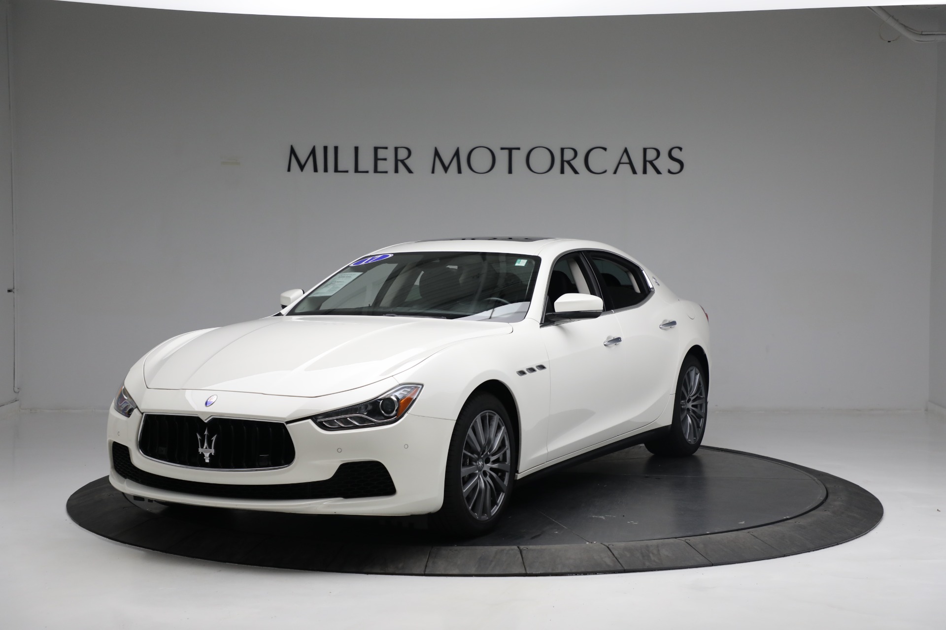 Used 2017 Maserati Ghibli S Q4 for sale Sold at Bugatti of Greenwich in Greenwich CT 06830 1