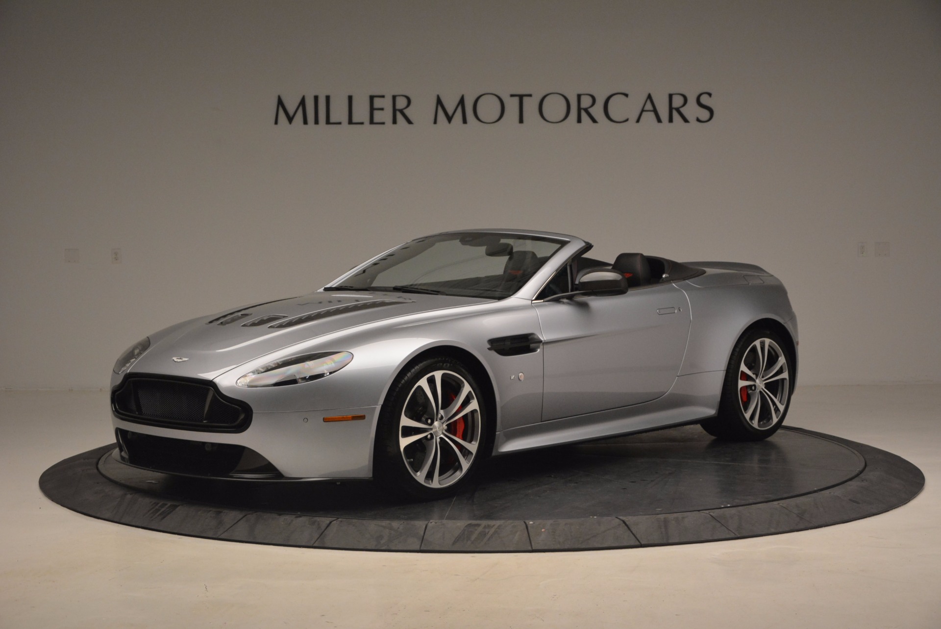 Used 2015 Aston Martin V12 Vantage S Roadster for sale Sold at Bugatti of Greenwich in Greenwich CT 06830 1