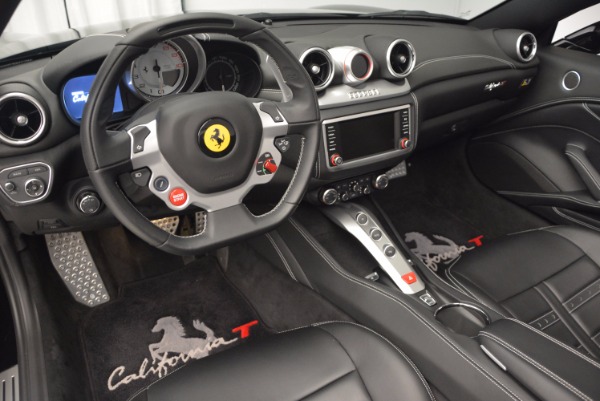 Used 2015 Ferrari California T for sale Sold at Bugatti of Greenwich in Greenwich CT 06830 25