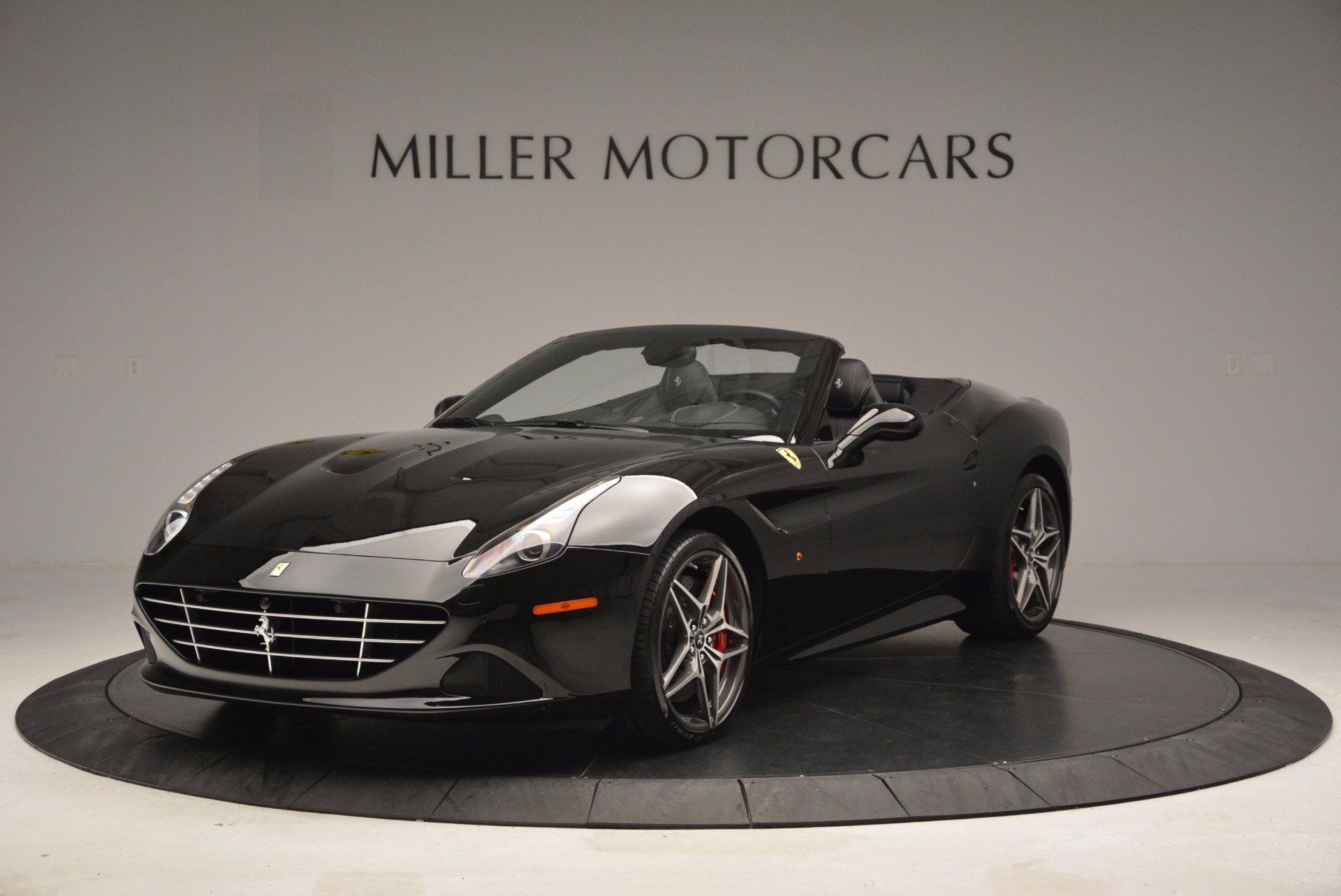 Used 2015 Ferrari California T for sale Sold at Bugatti of Greenwich in Greenwich CT 06830 1