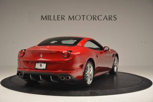 Used 2015 Ferrari California T for sale Sold at Bugatti of Greenwich in Greenwich CT 06830 19