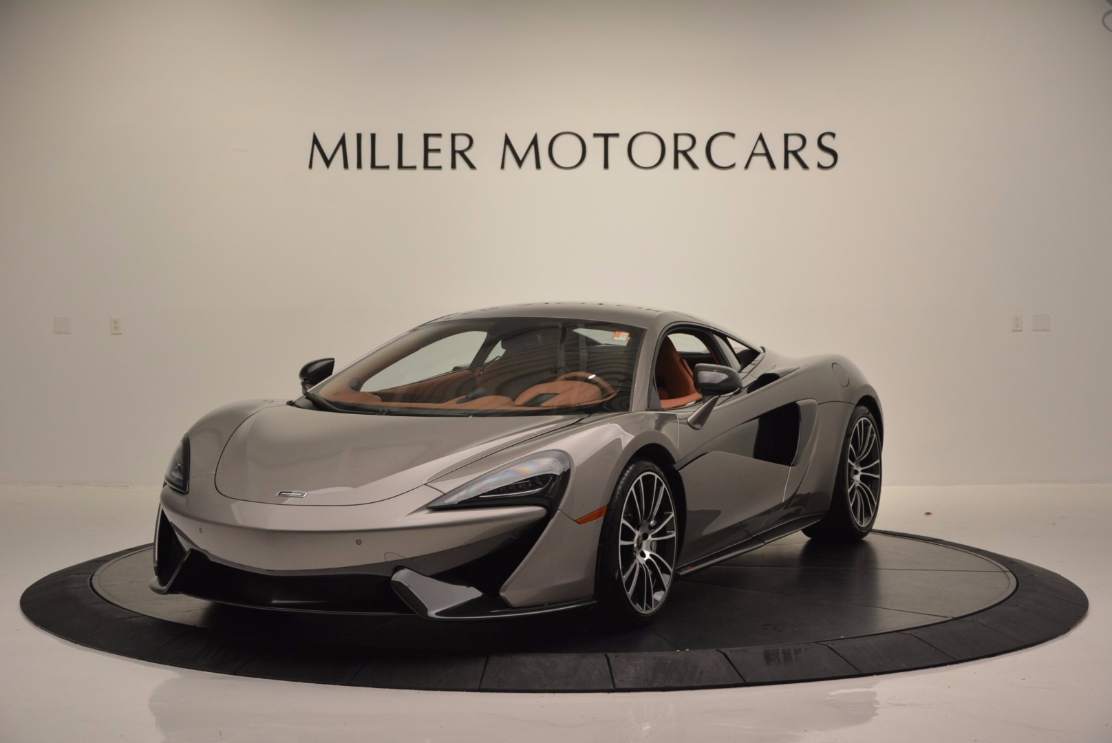 Used 2016 McLaren 570S for sale Sold at Bugatti of Greenwich in Greenwich CT 06830 1