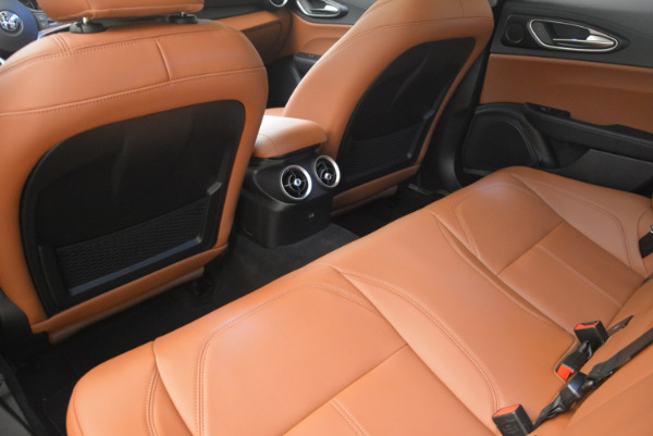 New 2017 Alfa Romeo Giulia Q4 for sale Sold at Bugatti of Greenwich in Greenwich CT 06830 25