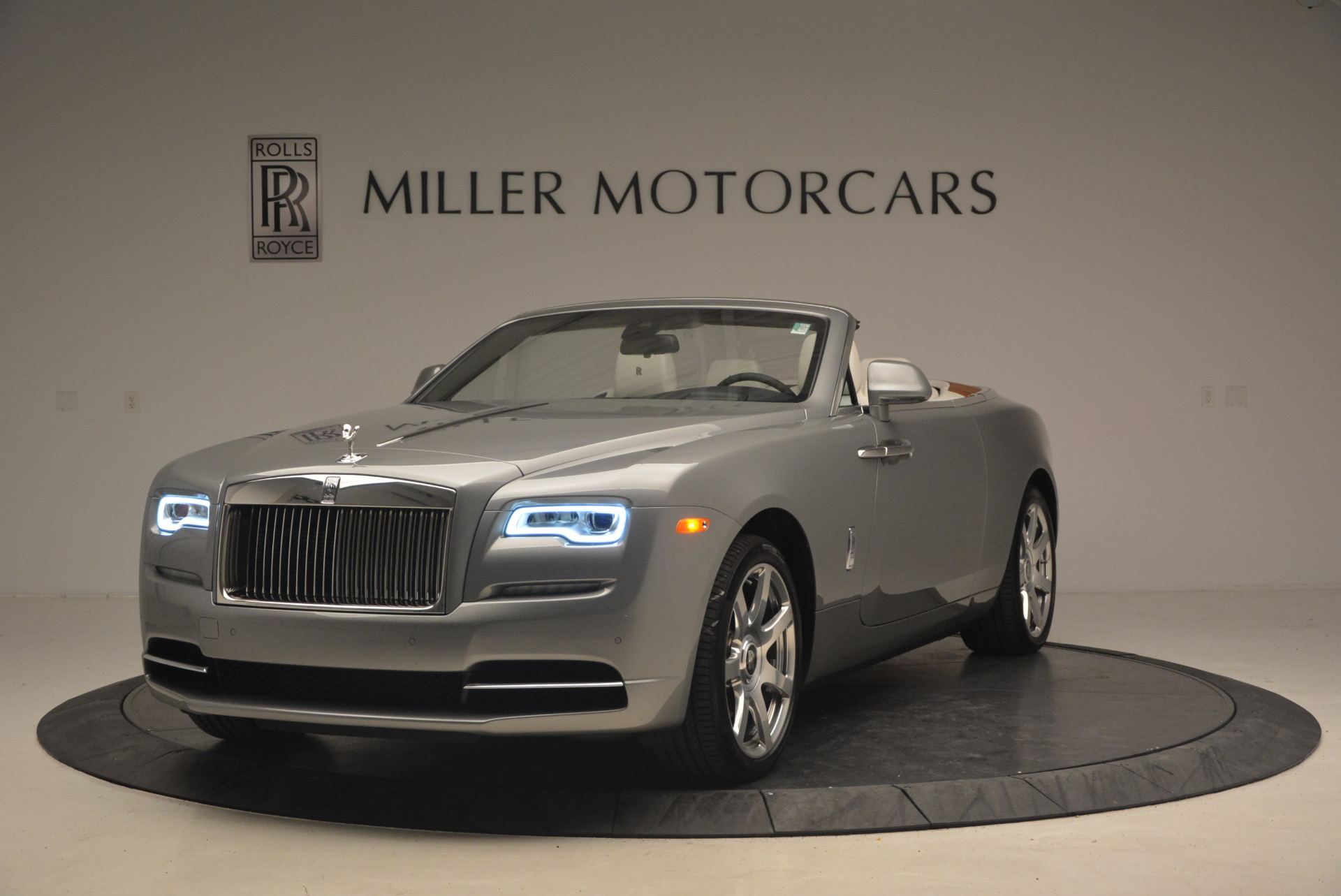 Used 2016 Rolls-Royce Dawn for sale Sold at Bugatti of Greenwich in Greenwich CT 06830 1