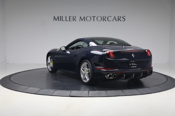 Used 2016 Ferrari California T for sale $119,900 at Bugatti of Greenwich in Greenwich CT 06830 27