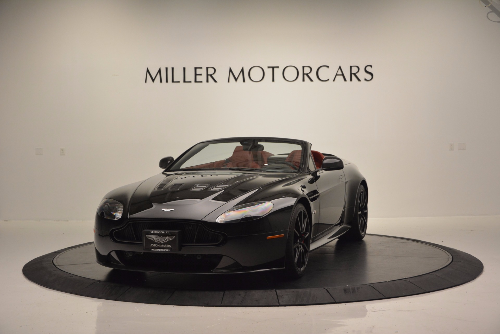 Used 2015 Aston Martin V12 Vantage S Roadster for sale Sold at Bugatti of Greenwich in Greenwich CT 06830 1