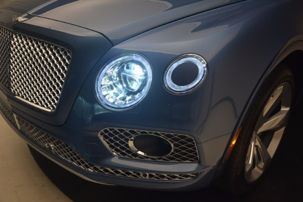New 2018 Bentley Bentayga for sale Sold at Bugatti of Greenwich in Greenwich CT 06830 16