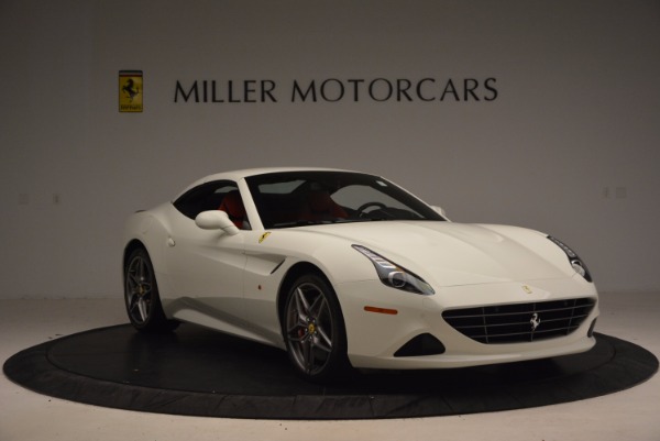 Used 2017 Ferrari California T for sale Sold at Bugatti of Greenwich in Greenwich CT 06830 23