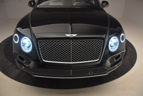 New 2018 Bentley Bentayga Signature for sale Sold at Bugatti of Greenwich in Greenwich CT 06830 16