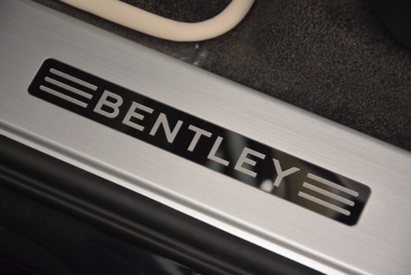 New 2018 Bentley Bentayga Signature for sale Sold at Bugatti of Greenwich in Greenwich CT 06830 28