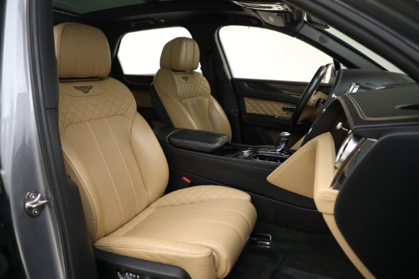 Used 2018 Bentley Bentayga W12 Signature Edition for sale Sold at Bugatti of Greenwich in Greenwich CT 06830 23