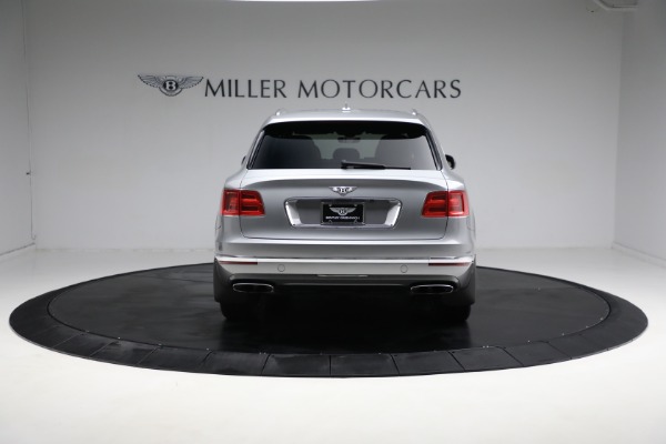 Used 2018 Bentley Bentayga W12 Signature Edition for sale Sold at Bugatti of Greenwich in Greenwich CT 06830 6