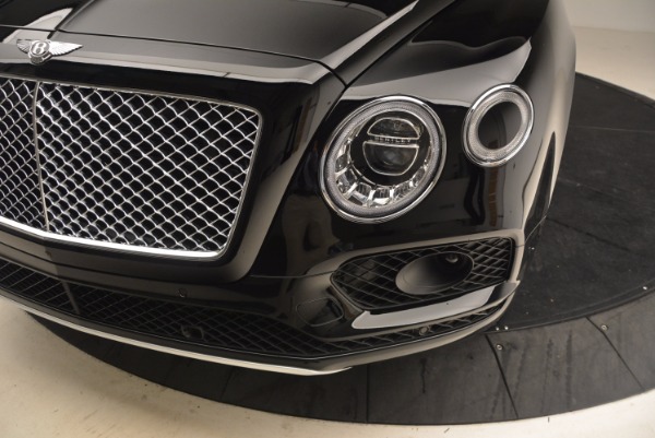 Used 2018 Bentley Bentayga Onyx Edition for sale Sold at Bugatti of Greenwich in Greenwich CT 06830 14