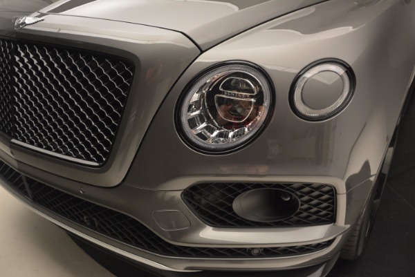 New 2018 Bentley Bentayga Black Edition for sale Sold at Bugatti of Greenwich in Greenwich CT 06830 17