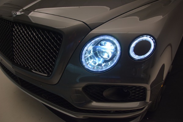 New 2018 Bentley Bentayga Black Edition for sale Sold at Bugatti of Greenwich in Greenwich CT 06830 18