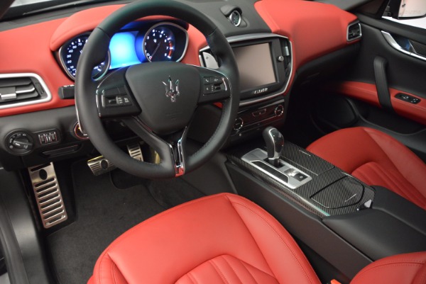 Used 2014 Maserati Ghibli S Q4 for sale Sold at Bugatti of Greenwich in Greenwich CT 06830 14