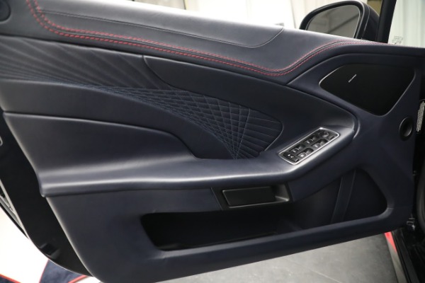 Used 2018 Aston Martin Vanquish S Volante for sale $259,900 at Bugatti of Greenwich in Greenwich CT 06830 26
