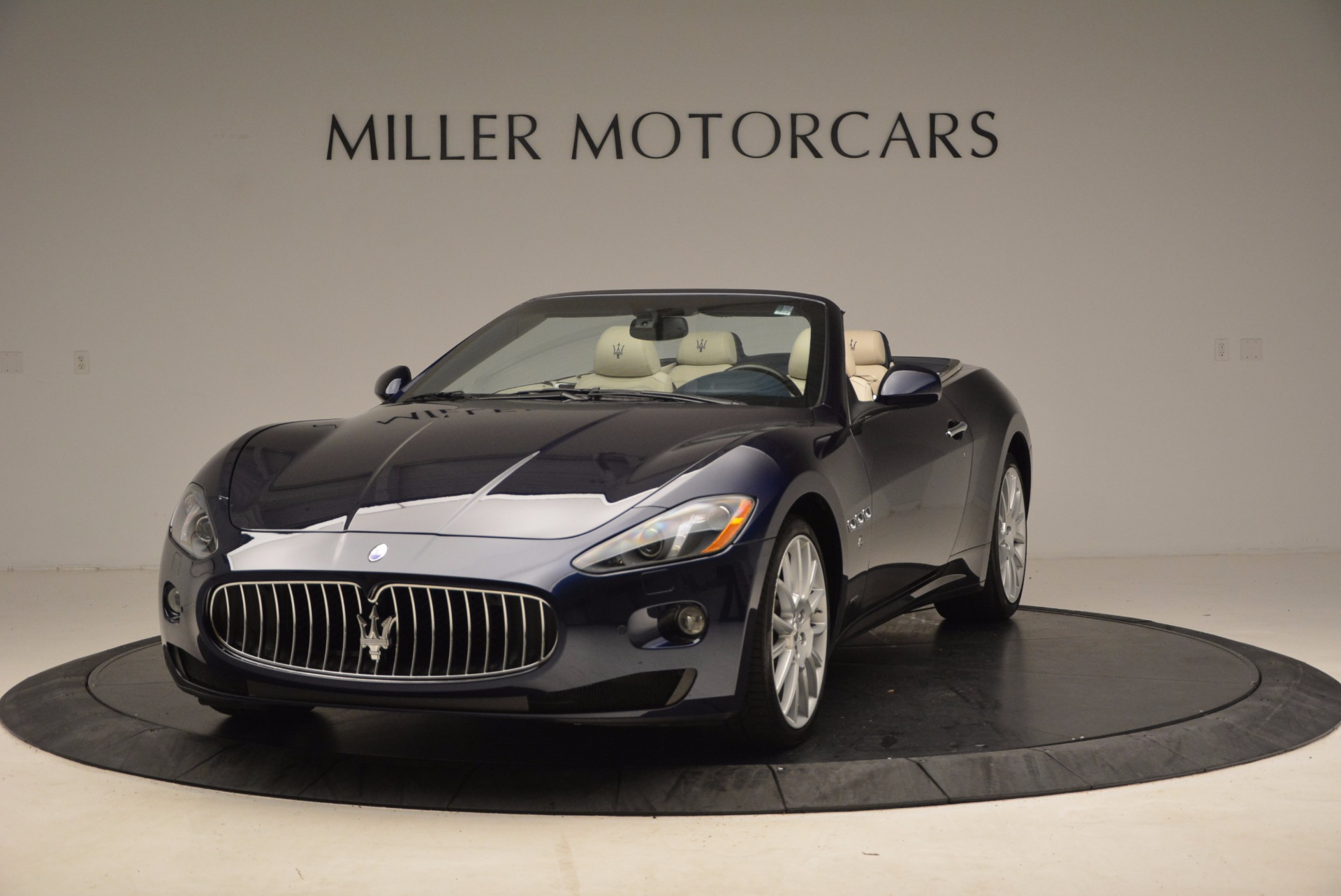 Used 2016 Maserati GranTurismo for sale Sold at Bugatti of Greenwich in Greenwich CT 06830 1