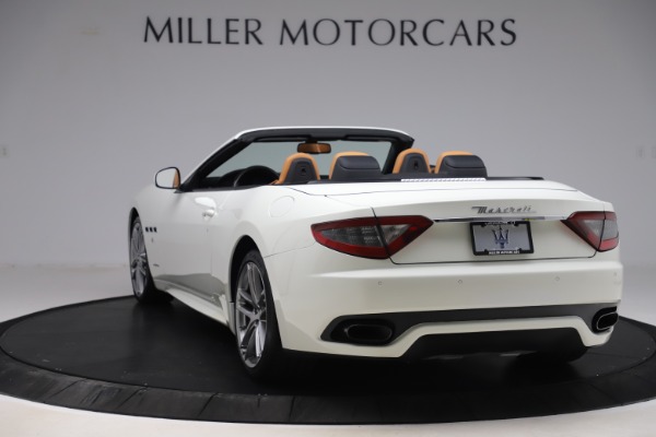 Used 2017 Maserati GranTurismo Convertible Sport for sale Sold at Bugatti of Greenwich in Greenwich CT 06830 5