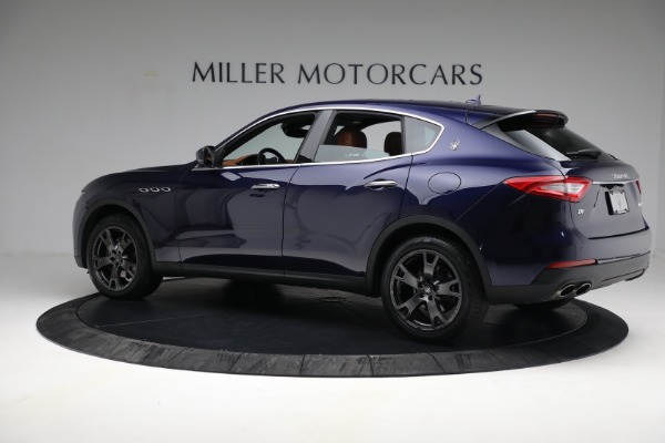 Used 2018 Maserati Levante Q4 for sale Sold at Bugatti of Greenwich in Greenwich CT 06830 4