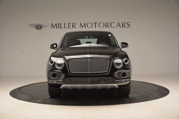 Used 2018 Bentley Bentayga Onyx for sale $145,900 at Bugatti of Greenwich in Greenwich CT 06830 14