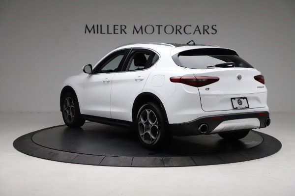 Used 2018 Alfa Romeo Stelvio Q4 for sale Sold at Bugatti of Greenwich in Greenwich CT 06830 5