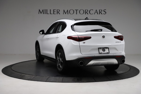 Used 2018 Alfa Romeo Stelvio Q4 for sale Sold at Bugatti of Greenwich in Greenwich CT 06830 6