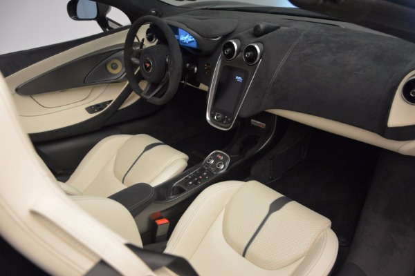 New 2018 McLaren 570S Spider for sale Sold at Bugatti of Greenwich in Greenwich CT 06830 28