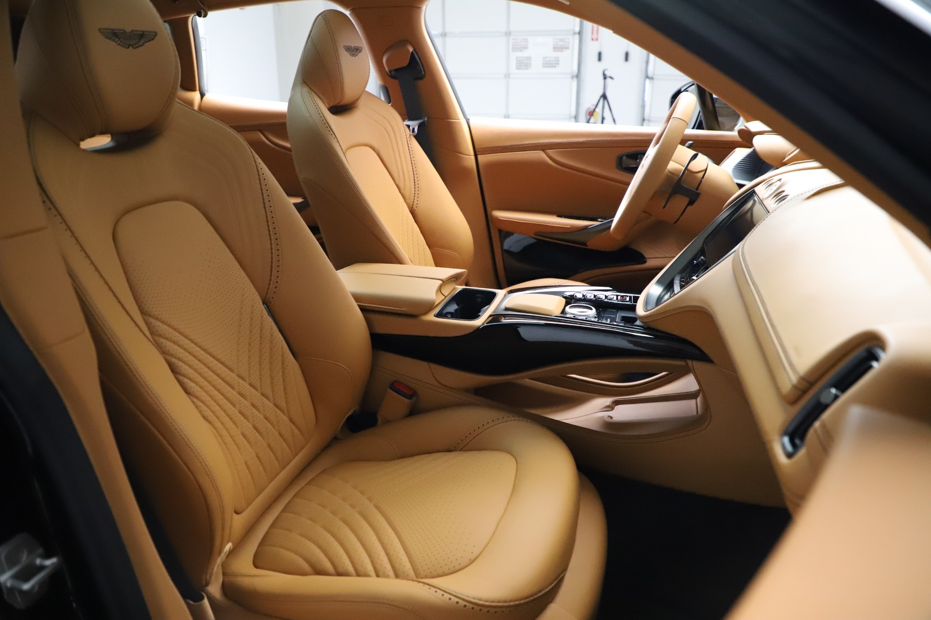 New 2021 Aston Martin DBX For Sale (Special Pricing) | Bugatti of ...