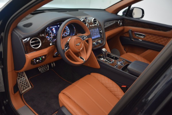 Used 2018 Bentley Bentayga W12 Signature for sale Sold at Bugatti of Greenwich in Greenwich CT 06830 22