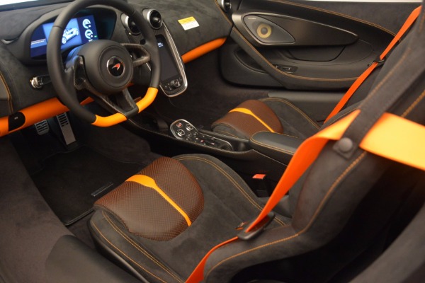 Used 2018 McLaren 570S Spider for sale Sold at Bugatti of Greenwich in Greenwich CT 06830 25