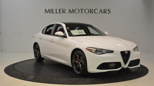 New 2018 Alfa Romeo Giulia Ti Sport Q4 for sale Sold at Bugatti of Greenwich in Greenwich CT 06830 11