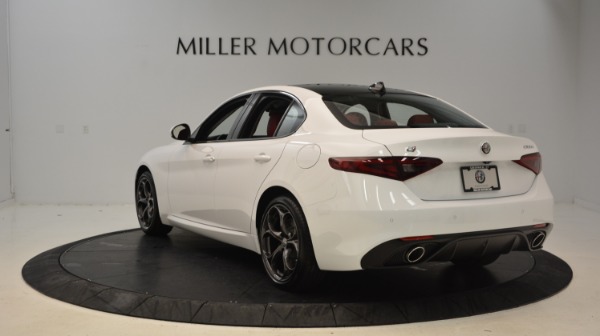 New 2018 Alfa Romeo Giulia Ti Sport Q4 for sale Sold at Bugatti of Greenwich in Greenwich CT 06830 5