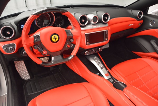 Used 2015 Ferrari California T for sale Sold at Bugatti of Greenwich in Greenwich CT 06830 25