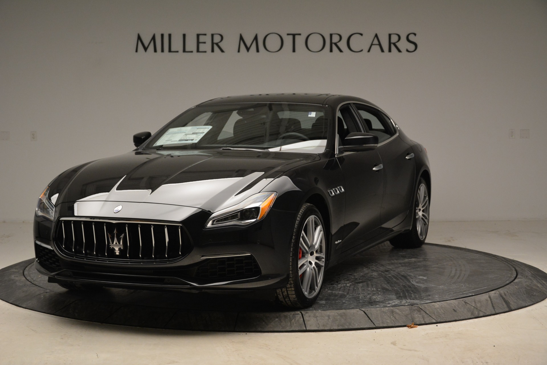 Used 2018 Maserati Quattroporte S Q4 GranLusso for sale Sold at Bugatti of Greenwich in Greenwich CT 06830 1