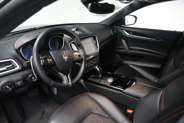 Used 2018 Maserati Ghibli S Q4 for sale $34,900 at Bugatti of Greenwich in Greenwich CT 06830 13