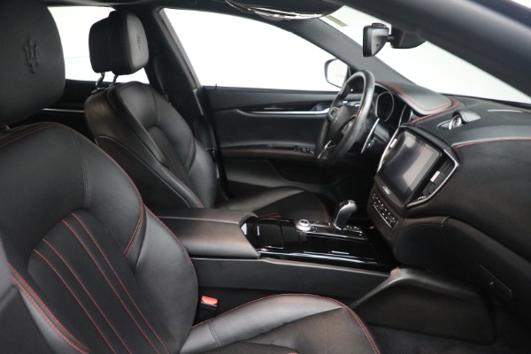 Used 2018 Maserati Ghibli S Q4 for sale $34,900 at Bugatti of Greenwich in Greenwich CT 06830 17