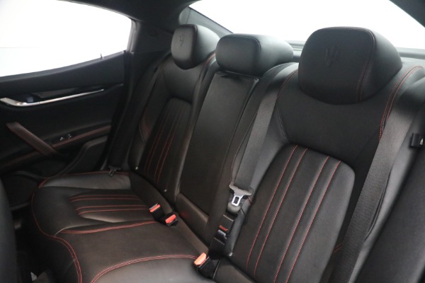 Used 2018 Maserati Ghibli S Q4 for sale $34,900 at Bugatti of Greenwich in Greenwich CT 06830 20
