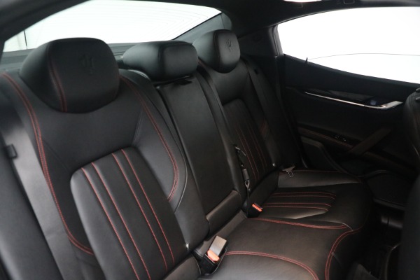 Used 2018 Maserati Ghibli S Q4 for sale $34,900 at Bugatti of Greenwich in Greenwich CT 06830 23