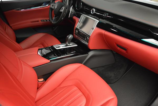 New 2016 Maserati Quattroporte S Q4 ******* DEALERS DEMO for sale Sold at Bugatti of Greenwich in Greenwich CT 06830 21