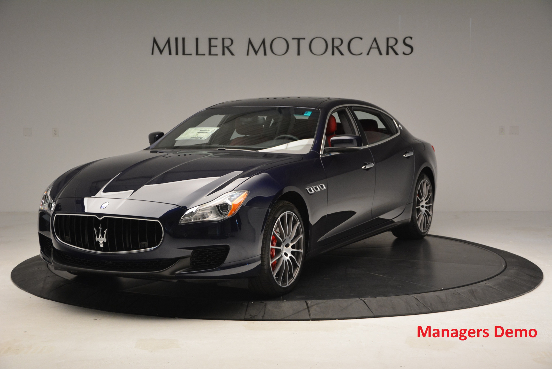 New 2016 Maserati Quattroporte S Q4 ******* DEALERS DEMO for sale Sold at Bugatti of Greenwich in Greenwich CT 06830 1