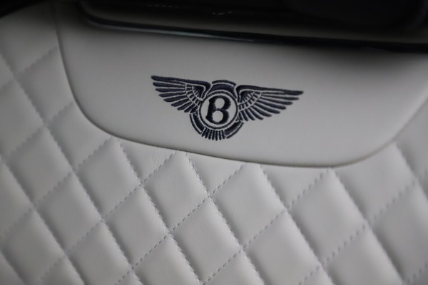 Used 2018 Bentley Bentayga W12 Signature for sale Sold at Bugatti of Greenwich in Greenwich CT 06830 21