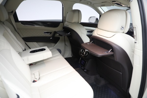 Used 2018 Bentley Bentayga Signature Edition for sale Sold at Bugatti of Greenwich in Greenwich CT 06830 23