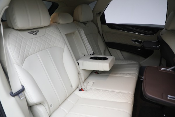 Used 2018 Bentley Bentayga Signature Edition for sale Sold at Bugatti of Greenwich in Greenwich CT 06830 25