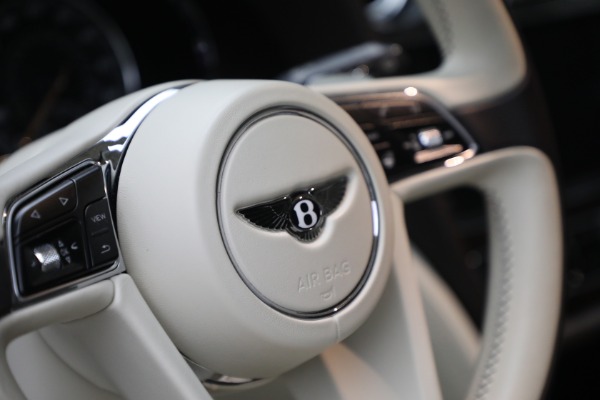 Used 2018 Bentley Bentayga Signature Edition for sale Sold at Bugatti of Greenwich in Greenwich CT 06830 27