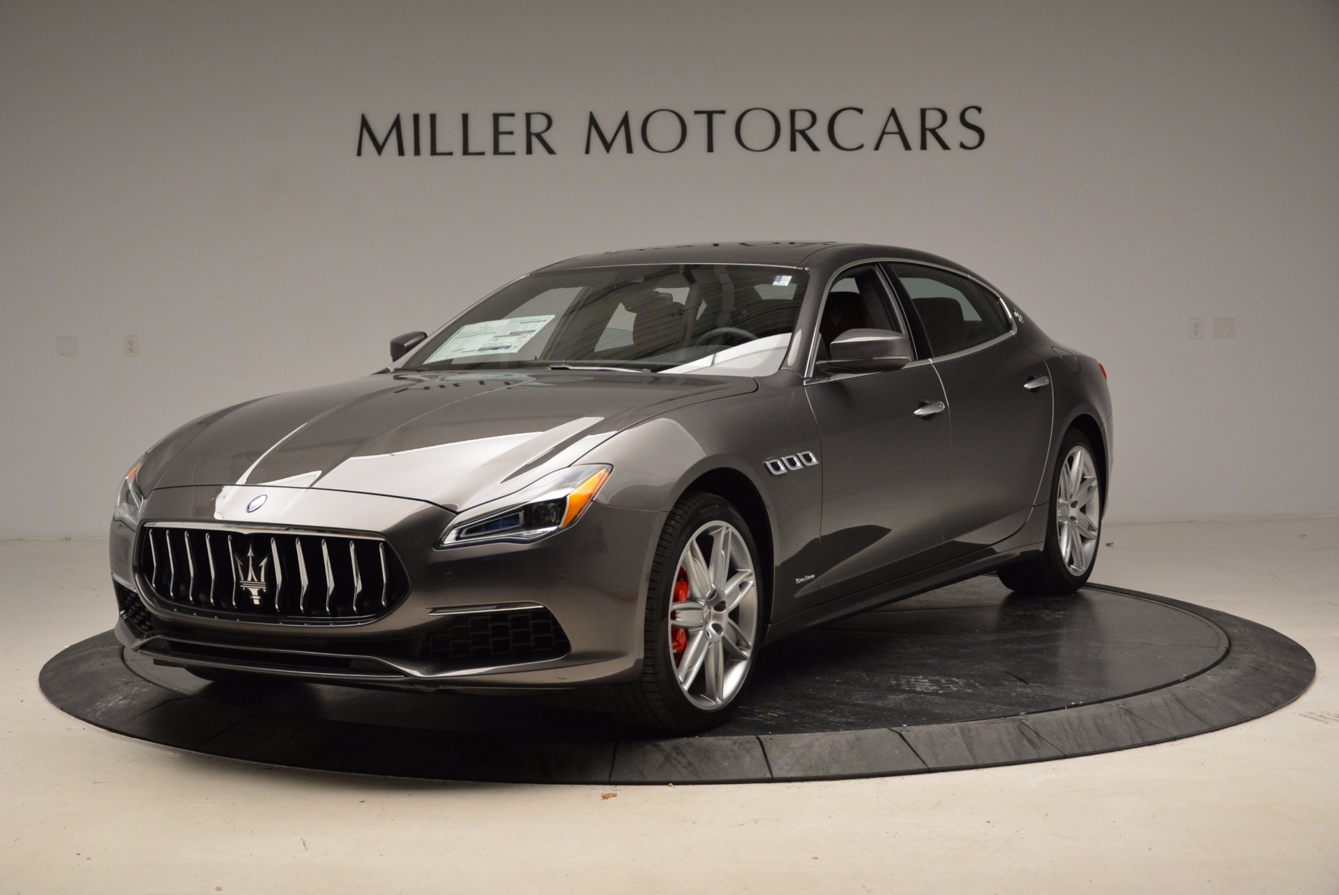 New 2018 Maserati Quattroporte S Q4 GranLusso for sale Sold at Bugatti of Greenwich in Greenwich CT 06830 1