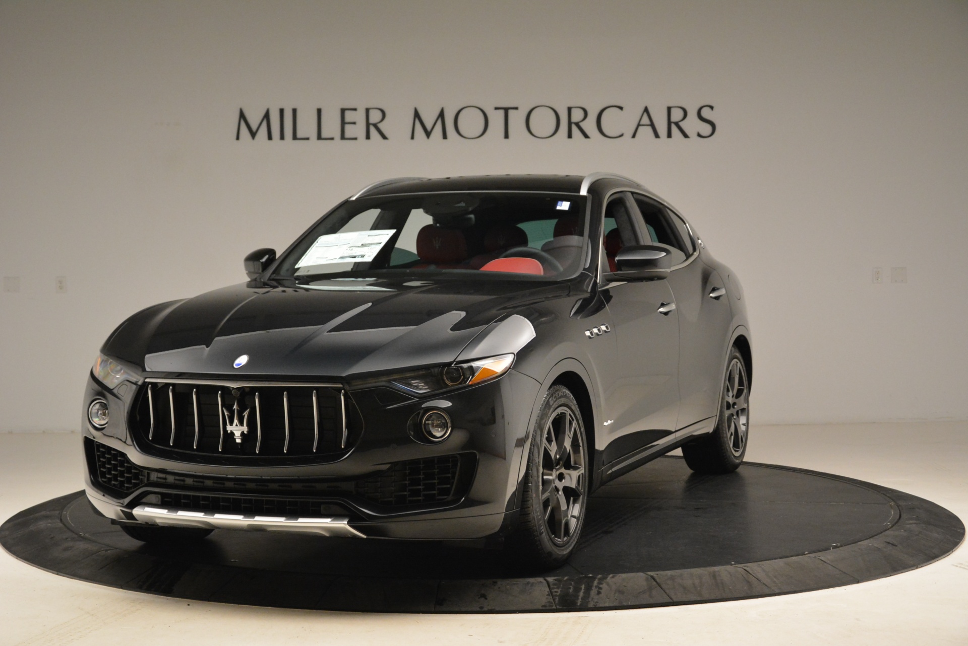 New 2018 Maserati Levante Q4 GranLusso for sale Sold at Bugatti of Greenwich in Greenwich CT 06830 1