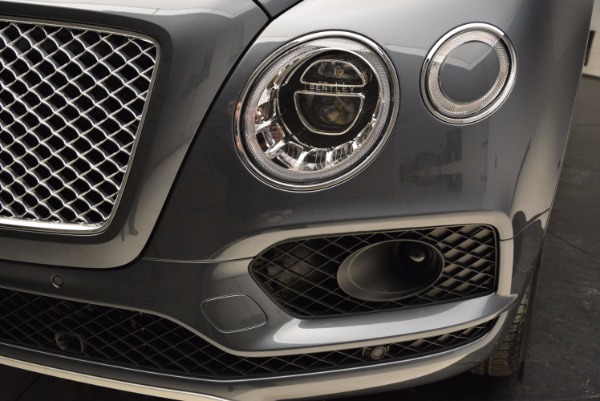 Used 2018 Bentley Bentayga W12 Signature for sale Sold at Bugatti of Greenwich in Greenwich CT 06830 14
