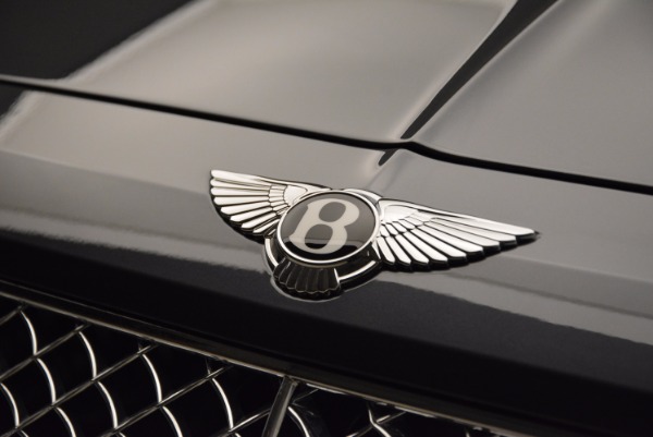 Used 2018 Bentley Bentayga W12 Signature for sale Sold at Bugatti of Greenwich in Greenwich CT 06830 16
